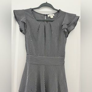 Monteau, Size Small Blouse